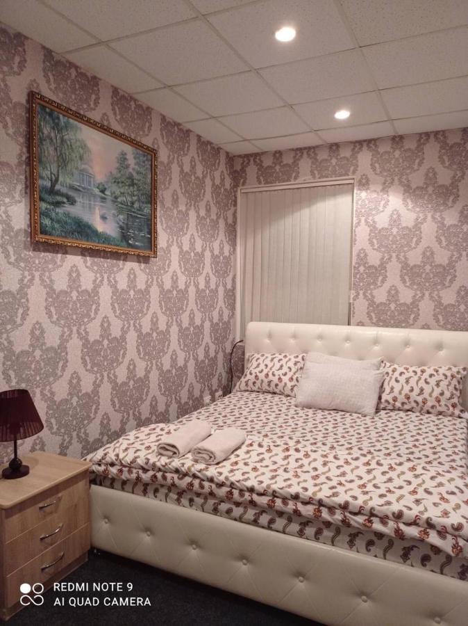 DESYATINNAYA Hostel Kiev Buitenkant foto